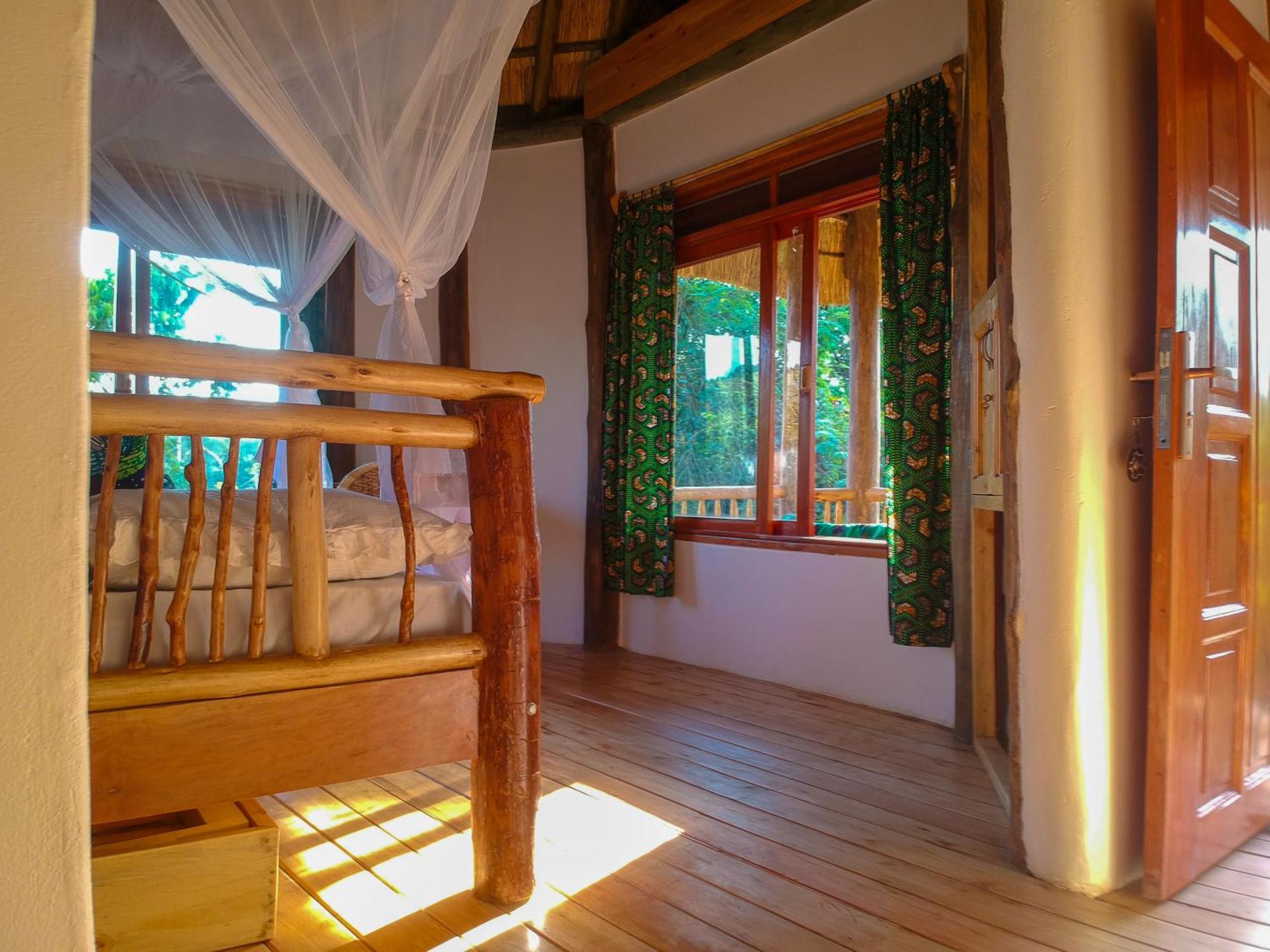Lake Nkuruba Nature Reserve Hotel Durama Exterior photo